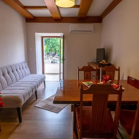 Pod Voltom Apartman